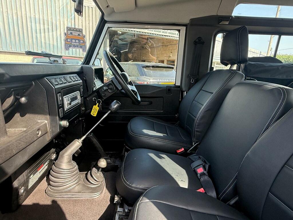 Land Rover Defender 90 90 2.5 Td5 County Hard Top Green #17