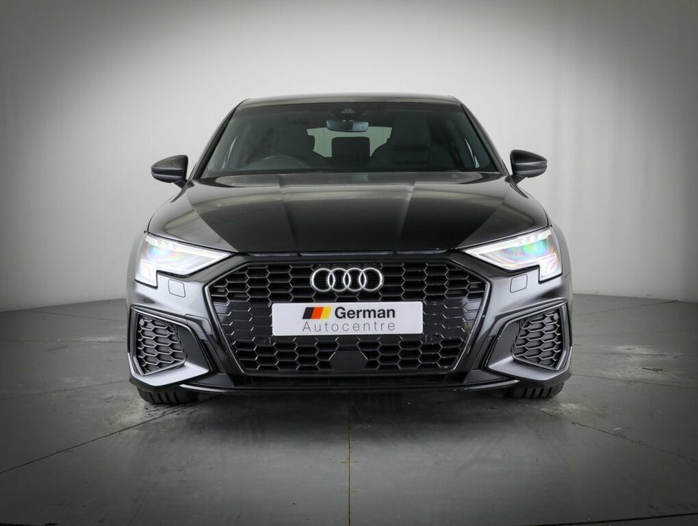 Audi A3 1L S Line Black #4