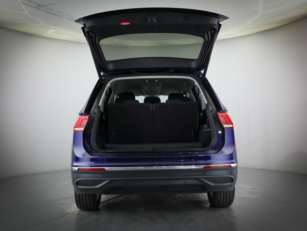 Volkswagen Tiguan Allspace Life Black #13