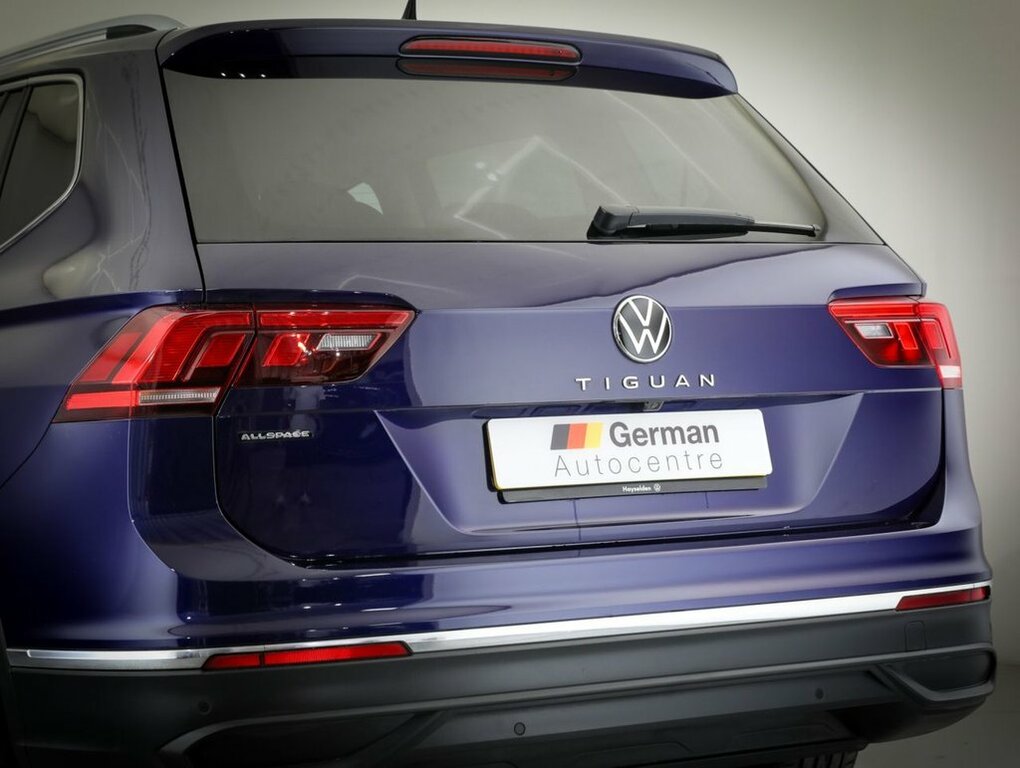 Volkswagen Tiguan Allspace Life Black #16