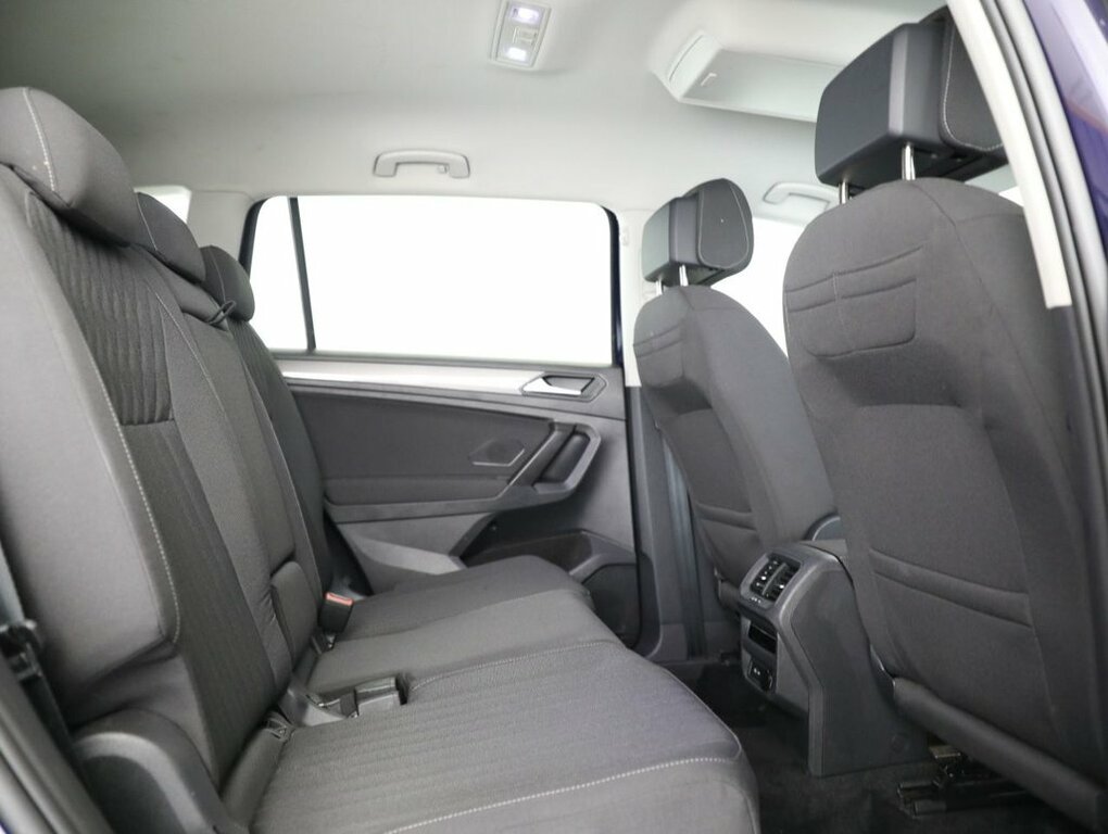 Volkswagen Tiguan Allspace Life Black #29