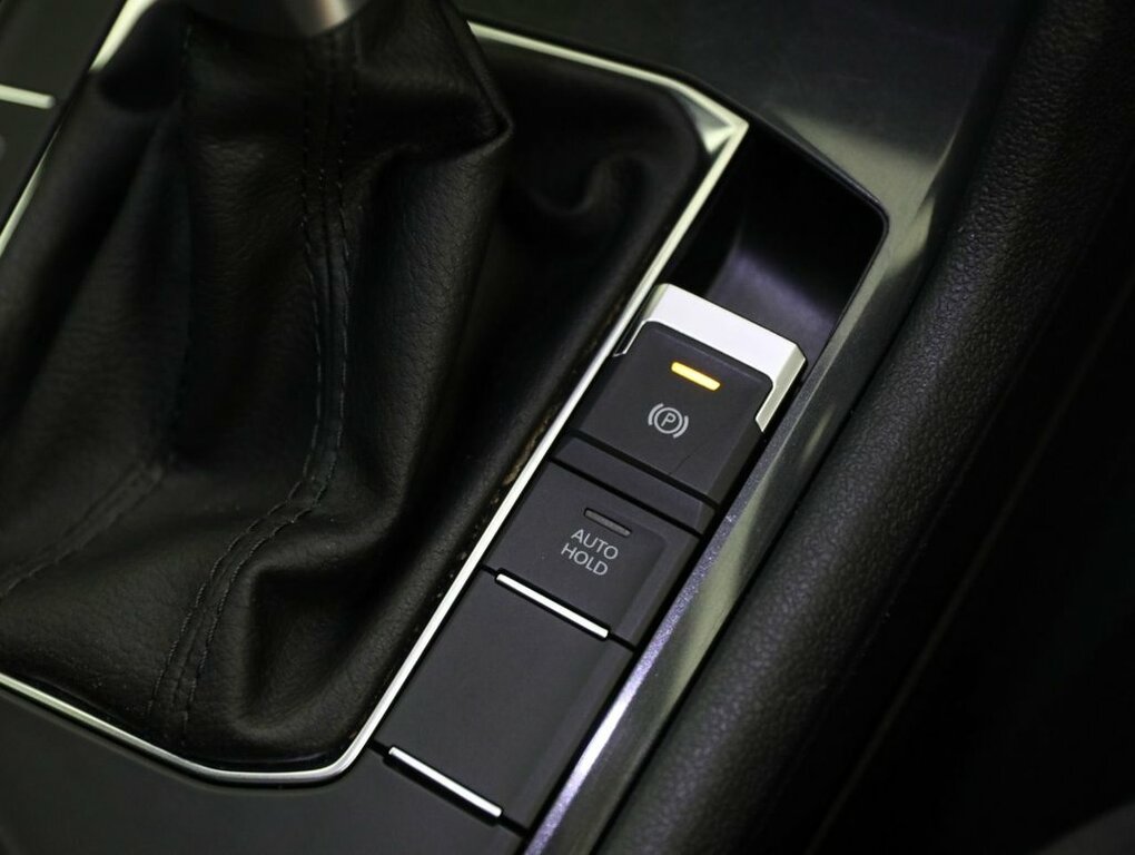 Volkswagen Tiguan Allspace Life Black #27