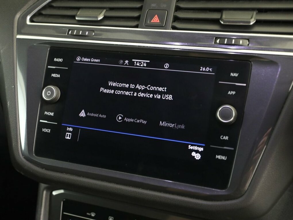 Volkswagen Tiguan Allspace Life Black #32