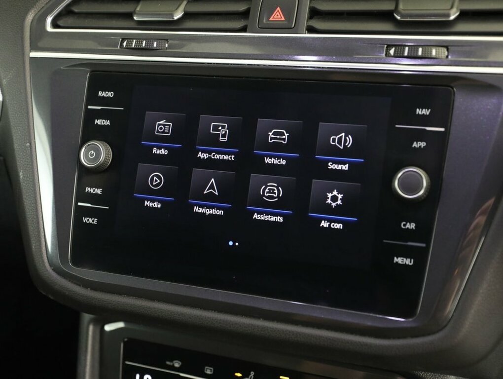 Volkswagen Tiguan Allspace Life Black #35