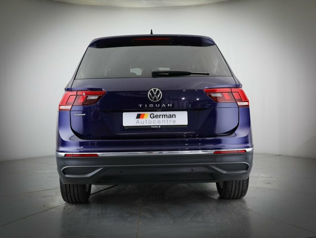 Volkswagen Tiguan Allspace Life Black #17