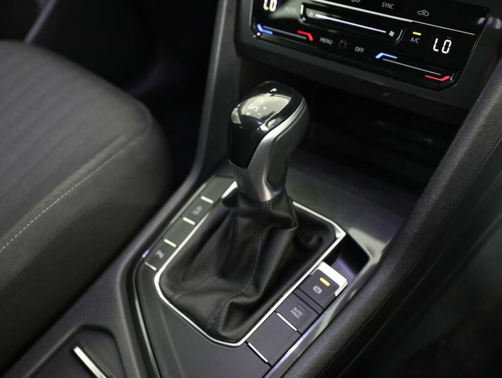 Volkswagen Tiguan Allspace Life Black #21