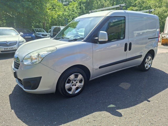 Vauxhall Combo 2000 1.3 Cdti 16V H1 Sportive Van Silver #4