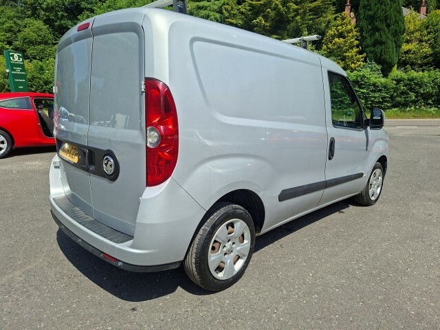 Vauxhall Combo 2000 1.3 Cdti 16V H1 Sportive Van Silver #6