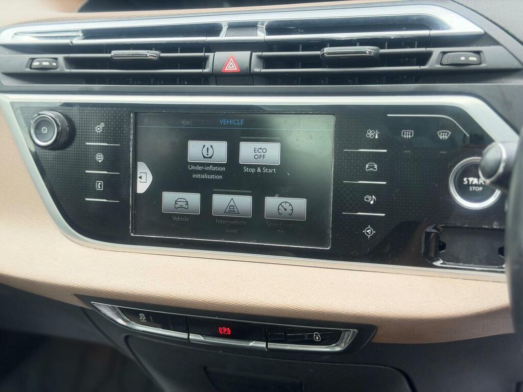 Citroen C4 Picasso Mpv 1.6 Thp Exclusive 201363 White #29