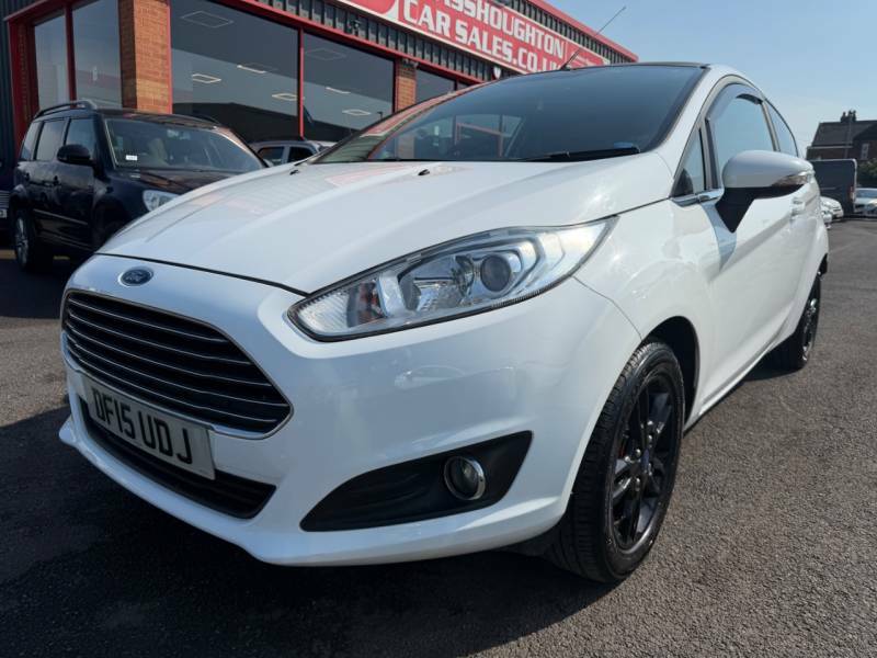 Ford Fiesta 1.25 82 Zetec -June 2027 Mot- 2015 15 DF15UDJ White