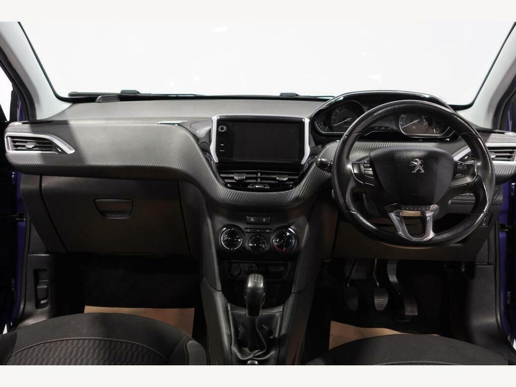 Peugeot 208 Hatchback 1.2 Puretech Allure Euro 6 201565 White #12