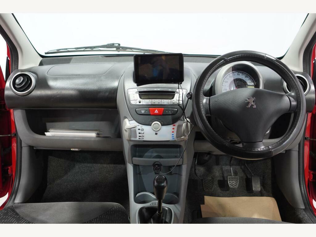 Peugeot 107 Hatchback Urban 2009 Silver #11
