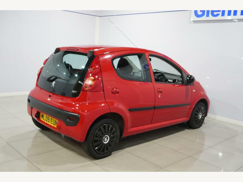 Peugeot 107 Hatchback Urban 2009 Silver #17