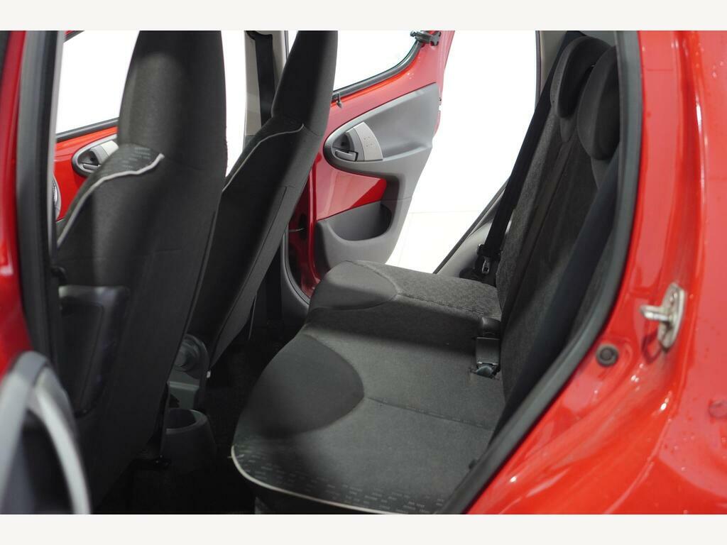 Peugeot 107 Hatchback Urban 2009 Silver #8
