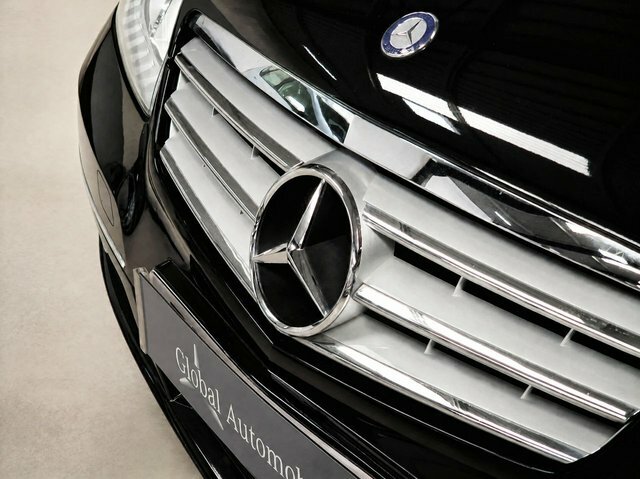 Mercedes-Benz A Class 1.5 A160 Blueefficiency Avantgarde Black #4
