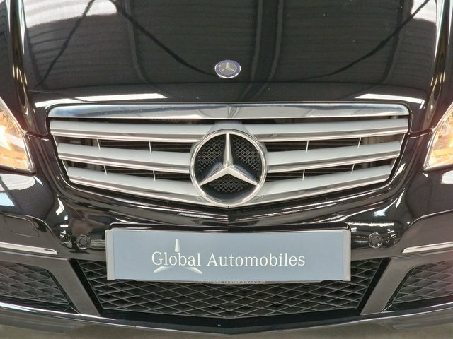 Mercedes-Benz A Class 1.7 A180 Avantgarde Se Black #4