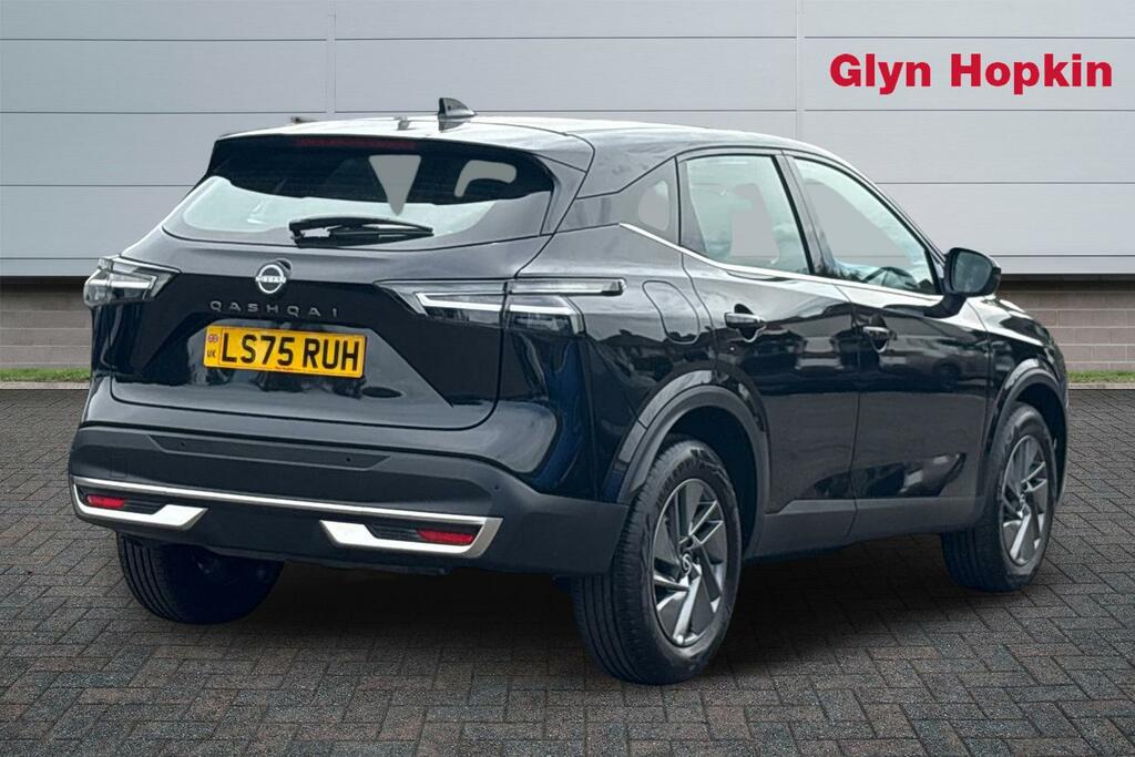 Nissan Qashqai 1.3 Dig-t Mh 158 Acenta Premium Xtronic LS75RUH Black #3