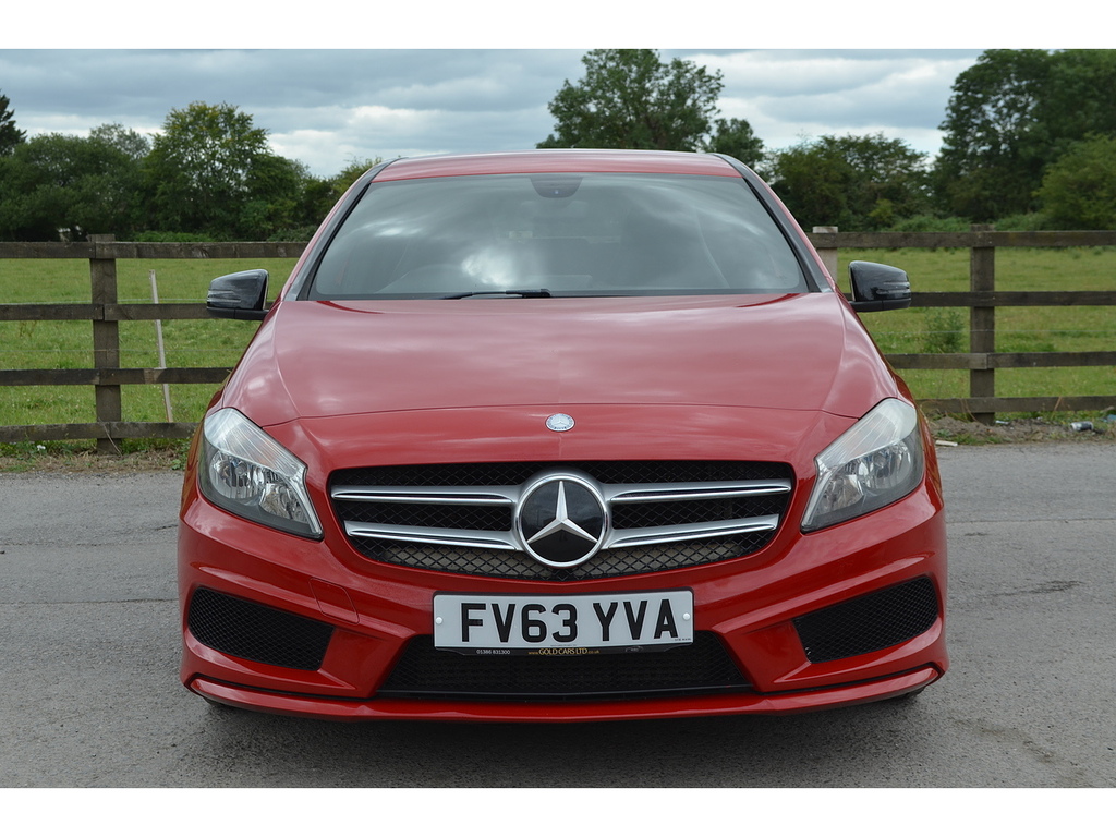 Mercedes-Benz A Class A180 Cdi Amg Sport Red #3