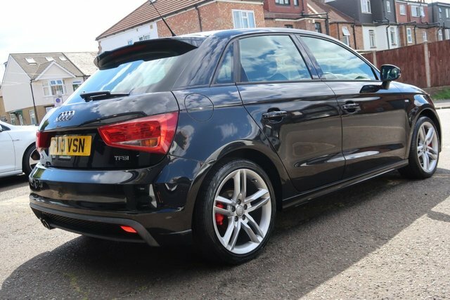 Audi A1 2013 1.4 Tfsi S Line Sportback S Tronic Black #3