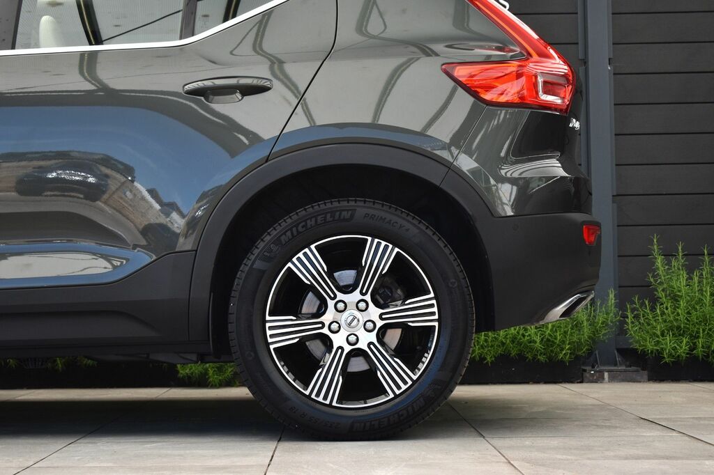 Volvo XC40 2.0 T4 R-design Pro Awd Euro 6 Ss White #44