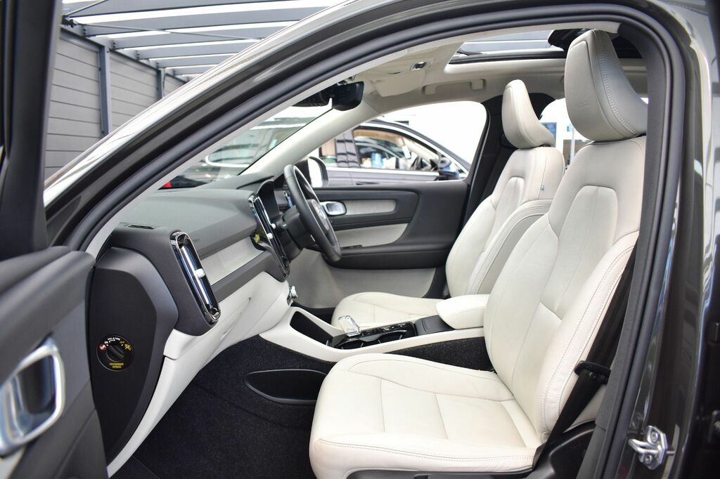 Volvo XC40 2.0 T4 R-design Pro Awd Euro 6 Ss White #45