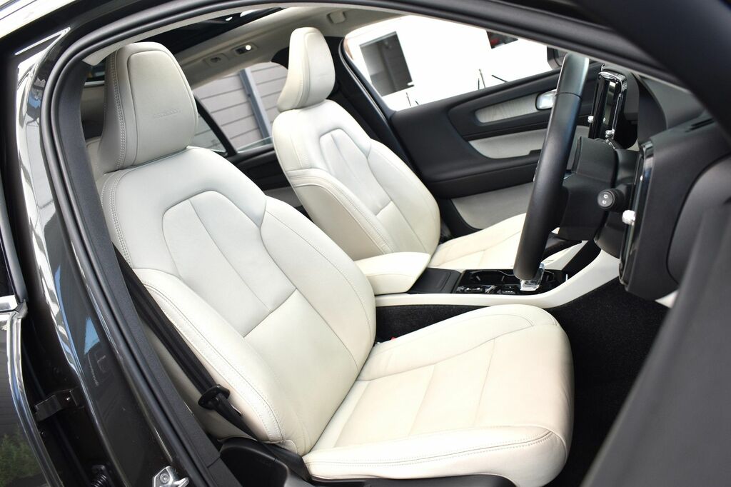 Volvo XC40 2.0 T4 R-design Pro Awd Euro 6 Ss White #22
