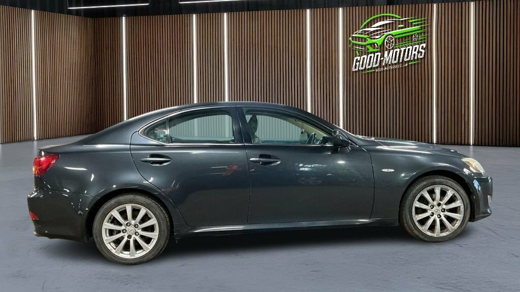Lexus IS 2L Se Grey #2