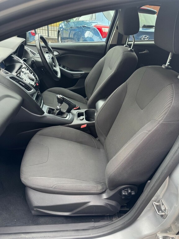 Ford Focus 1.0T Ecoboost Zetec Euro 5 Ss White #9