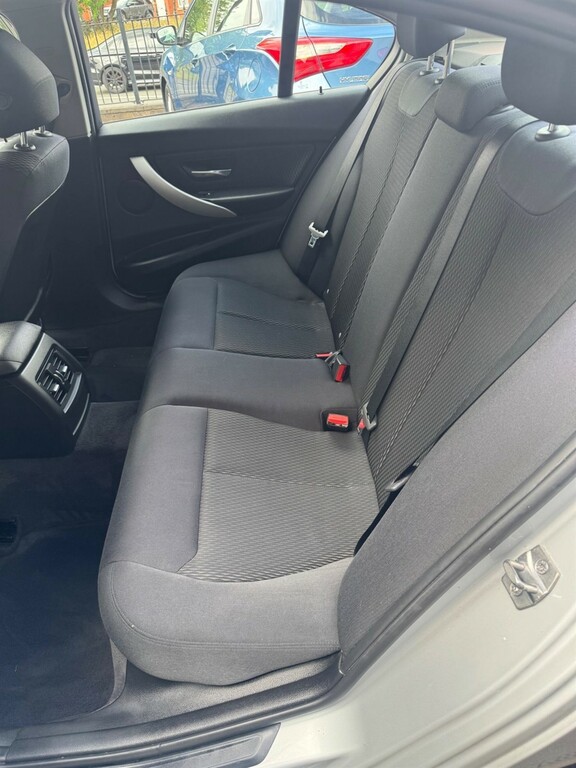 BMW 3 Series 320I Xdrive M Sport Blue #10
