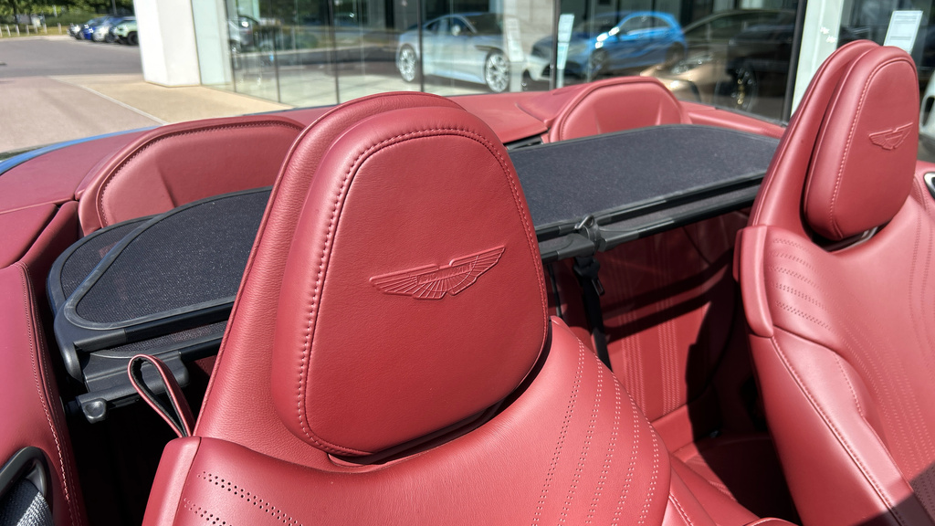 Aston Martin DB11 Volante Silver #5