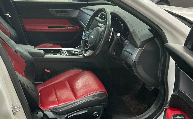 Jaguar XF R-sport Sportbrake White #4