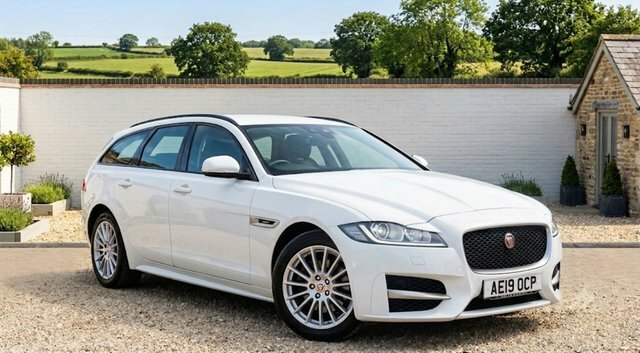Jaguar XF R-sport Sportbrake White