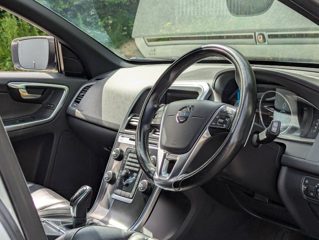 Volvo XC60 2.4 D5 R-design Lux Nav Geartronic Awd Euro 5  #5