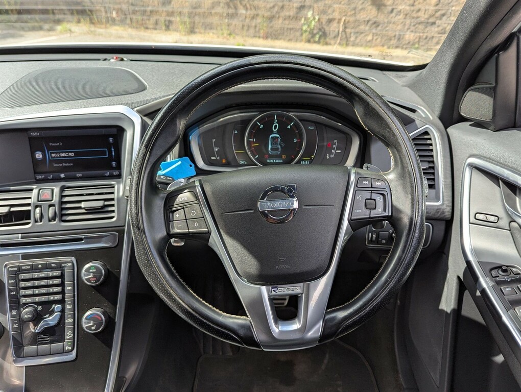 Volvo XC60 D4 163 R Design Nav Awd Geartronic Black #12
