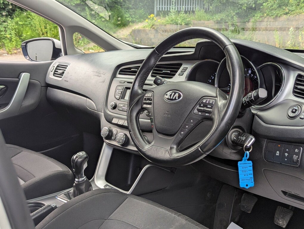 Kia Ceed 1.6 Crdi Ecodynamics 2 Sportswagon Euro 5 Ss #3