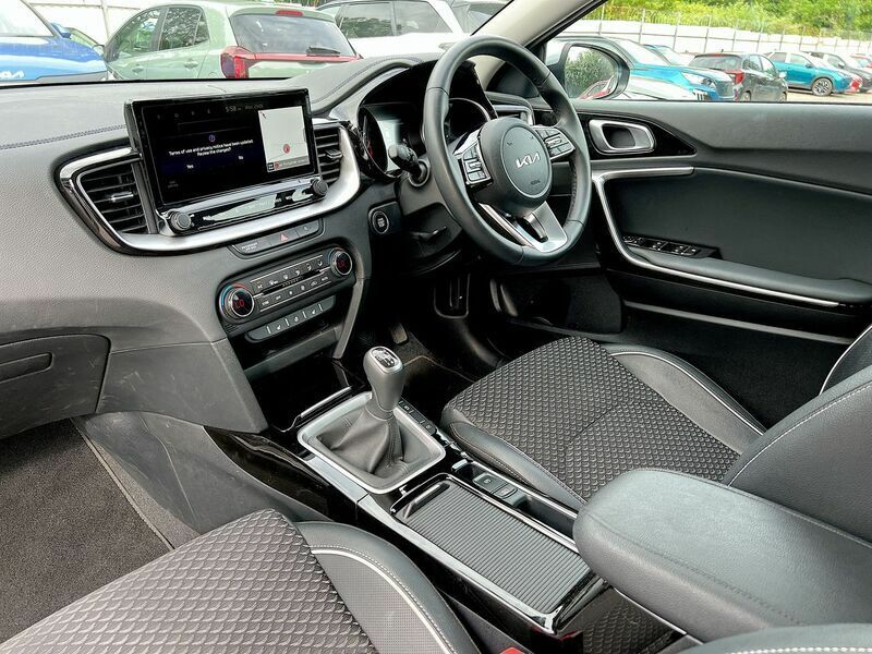 Kia Ceed 1.5 T-gdi Gt-line Hatchback Euro Red #31