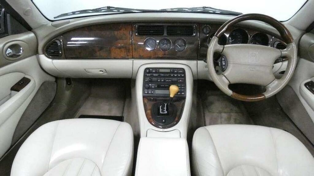Jaguar XK8 Jaguar Xk8 Low Miles Full Jaguar History Last Owne Silver #7