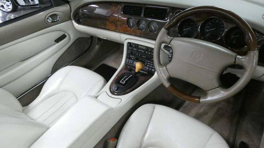 Jaguar XK8 Jaguar Xk8 Low Miles Full Jaguar History Last Owne Silver #6