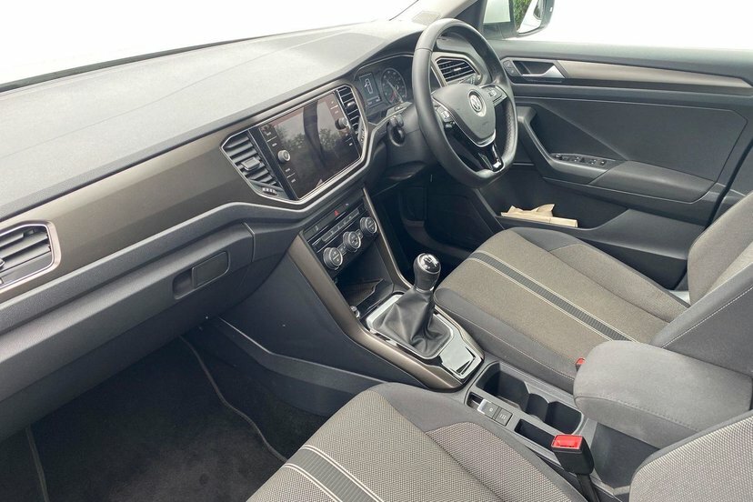 Volkswagen T-Roc 1.5 Tsi Evo Se Suv 150 Ps White #2