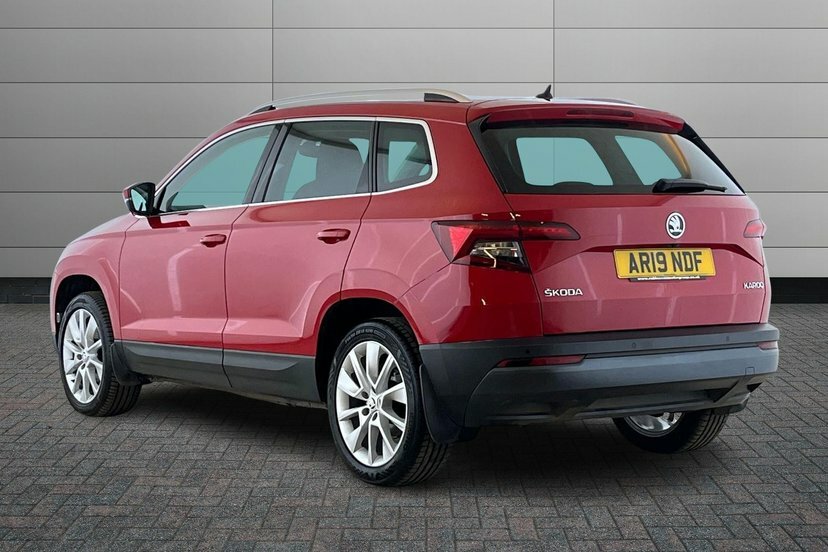 Skoda Karoq Karoq Se L 1.5 Tsi 150 Ps Dsg Red #3
