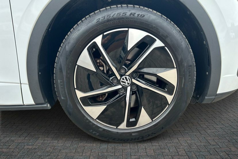 Volkswagen ID.5 Pro 77Kwh Style Suv 174 Ps White #5