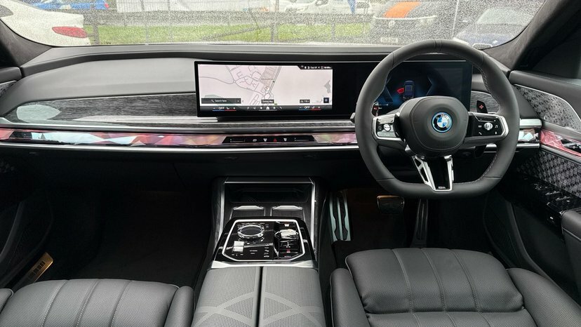 BMW 7 Series M760e Xdrive Black #4