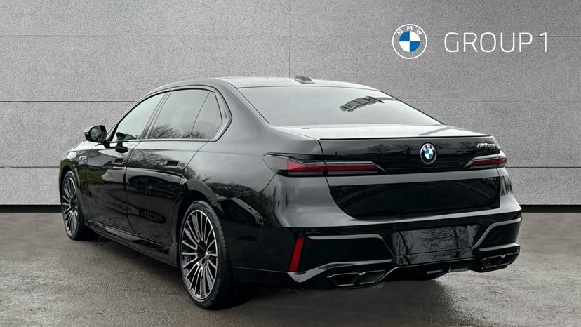 BMW 7 Series M760e Xdrive Black #2