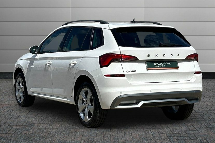 Skoda Kamiq 1.5 Tsi Act Se Drive Suv 150 Ps White #3
