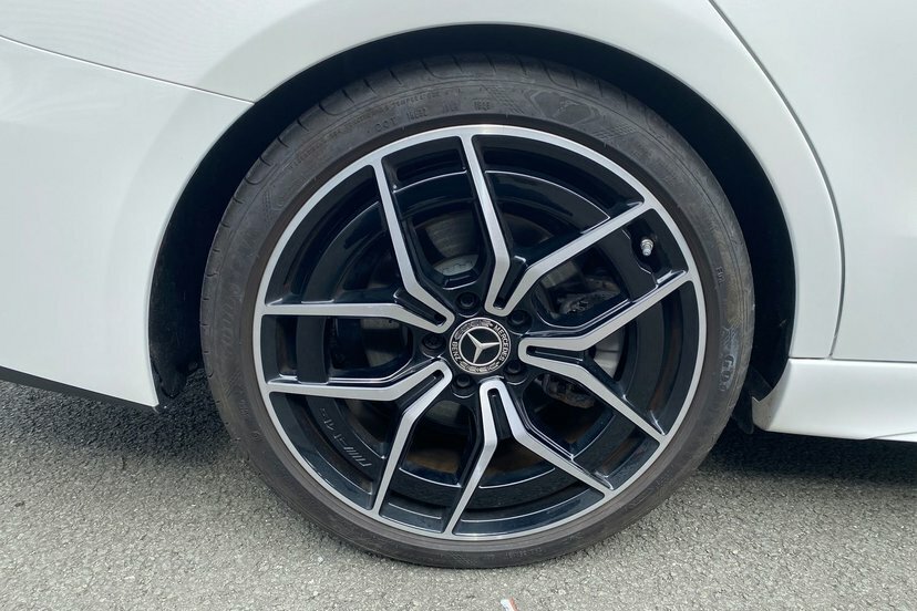 Mercedes-Benz C Class 2.0 C220dh Mhev Amg Line Premium Plus Saloon White #4