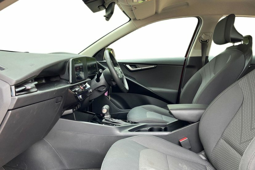 Kia Niro 1.6H Gdi 2 Suv Hybrid Dct 139 Bhp Red #2