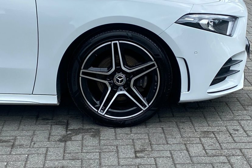 Mercedes-Benz A Class A200 Amg Line Executive KP23LXH White #4