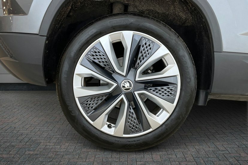 Skoda Karoq 1.5 Tsi Act Se L Suv Dsg 150 Ps Grey #5