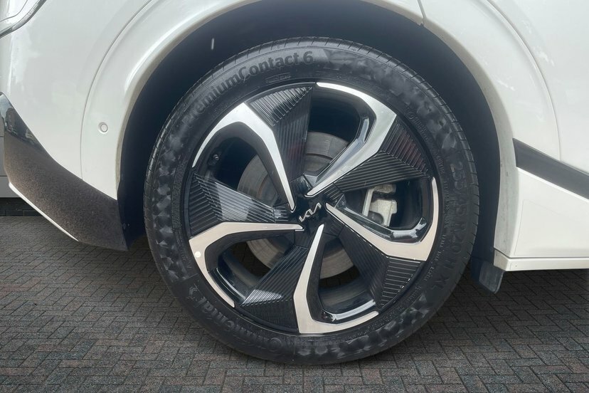 Kia EV6 77.4Kwh Gt-line S Hatchback 225 White #5