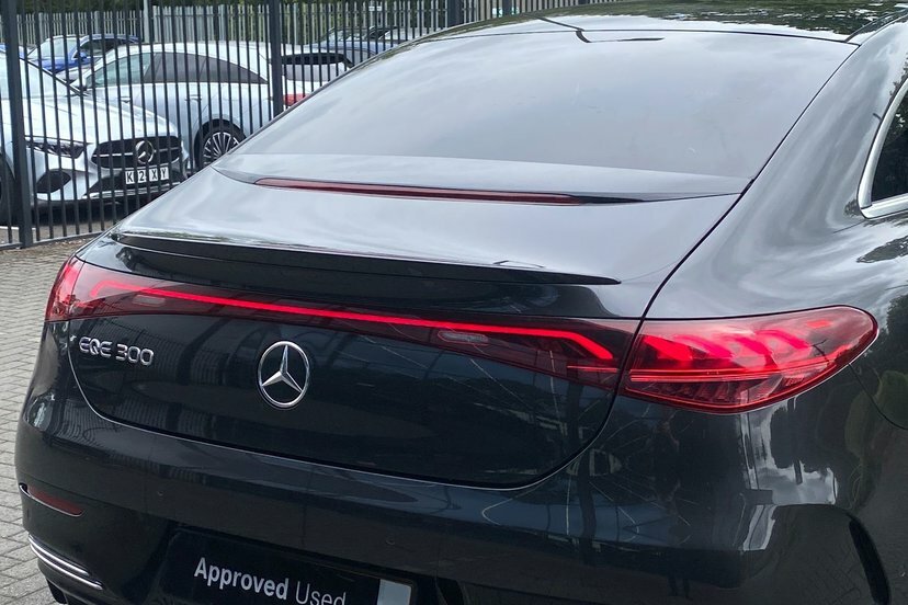 Mercedes-Benz EQE 300 Amg Line Premium Black #30